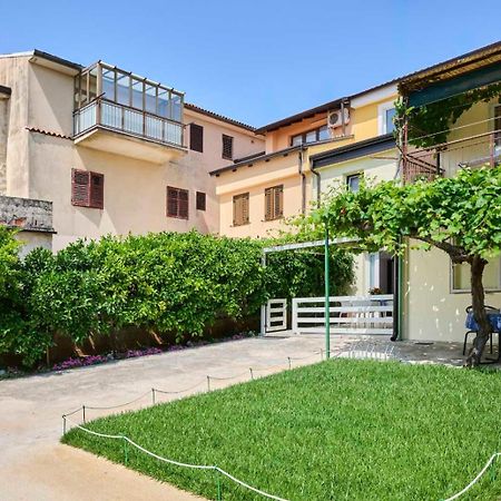 Apartman Ema Novigrad Istria Extérieur photo